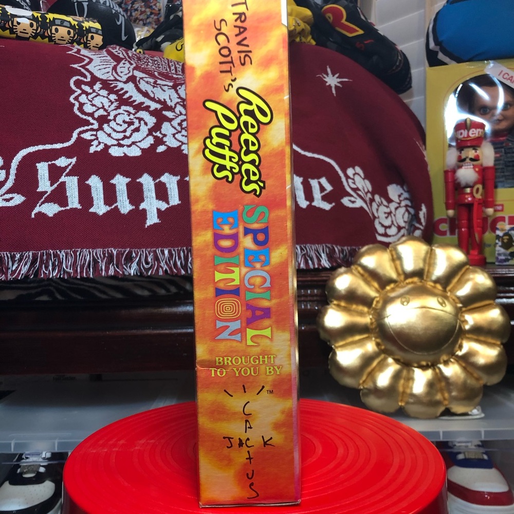 Travis Scott Reese’s Puffs - Picture 4 of 4